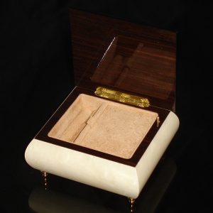 Italian Jewelry Box White 17A opened