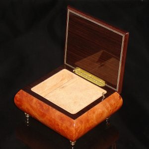Italian Jewelry Box Burl Elm 17CF opened