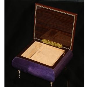 Italian Jewelry Box Plum 17CF opened
