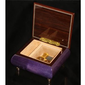 Italian Jewelry Box Plum 17CF opened no cover
