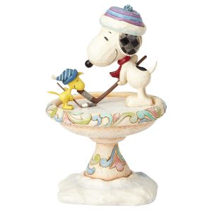 Snoopy Frendly Face-Off Hockey Figurine back side