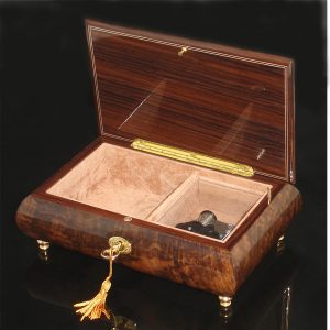 Italian Inlaid Musical Jewelry Box 02CF Walnut opened no cover