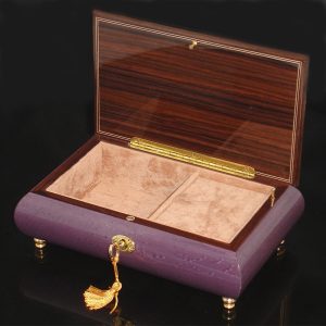 Italian Inlaid Musical Jewelry Box 02CF Plum opened