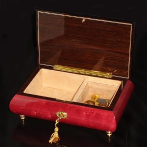 Italian Inlaid Musical Jewelry Box 02CF Wine Red opened no cover