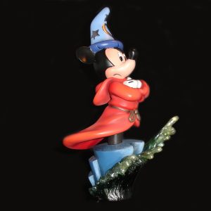 Mickey Sorcerer figurine by Grand Jester right side