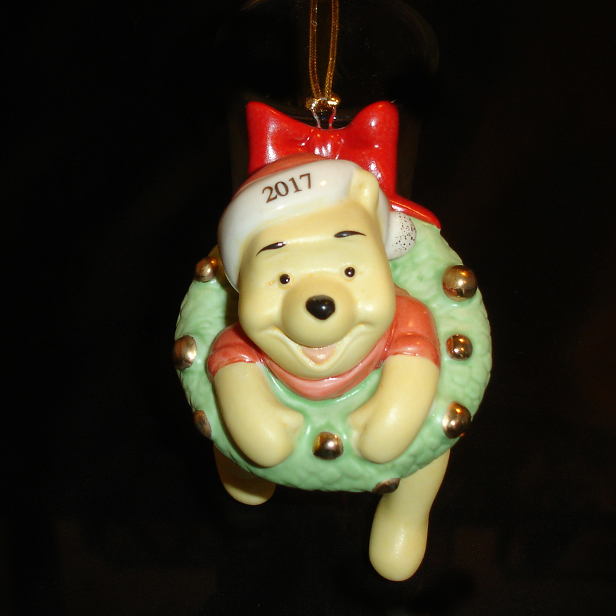 Pooh-Ornament-top-view | The Music Box Company