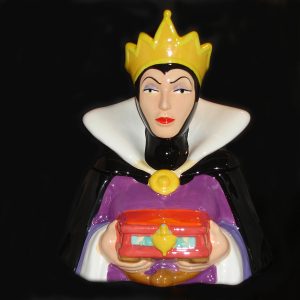 vintage-Evil-Queen-Cookie-Jar