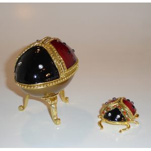 Love-Bug-Lady-Bug-Decorated-Egg