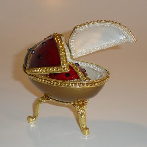 Love-Bug-Lady-Bug-Egg-side-view-open