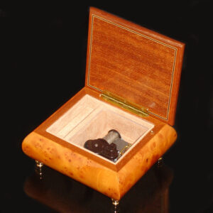 Italian-Inlay-Ring-Box-Butterfly-open