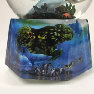 Dolphin-Snow-Globe-MK-close-up