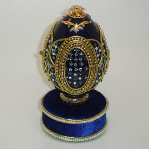 Crystal-Carousel-Musical-Egg
