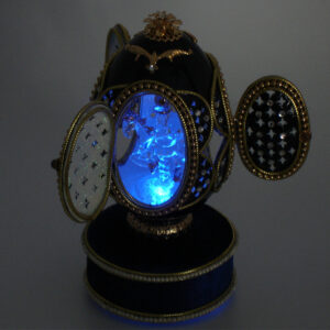 Crystal-Carousel-Egg-blue