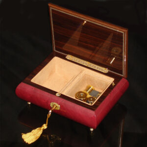 Italian-Inlay-Heart-Wine-Red-open-no-cover