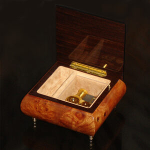 Italian-Inlay-Elm-open-no-cover