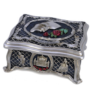 Phantom-Silver-Jewelry-Box-angle-view