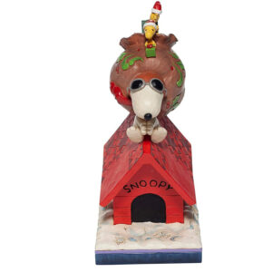 Snoopy-Delivering-Gifts-front-view