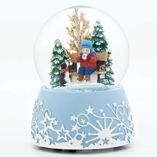 Child-and-Hot-Cocoa-Globe
