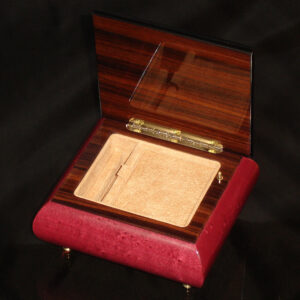 Italian-Ring-Box-Wine-Red-open