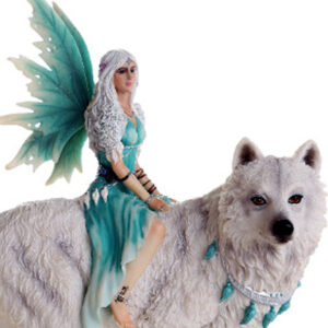Aneira-Fairy-close