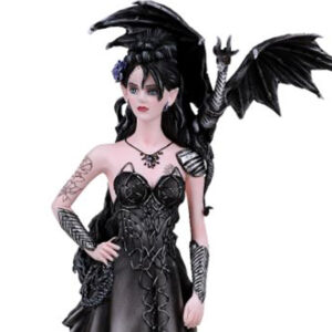 Mistress-of-the-Lycani-close