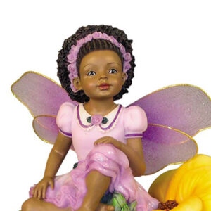 Child-Fairy-in-Lavender-close