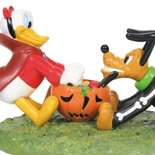 Donald-and-Pluto-Tussle-close