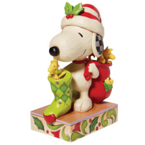 Snoopy-with-Stocking-right-angle