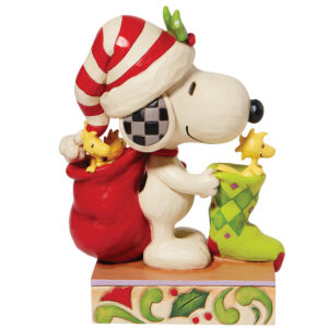 Snoopy-with-Stocking-left