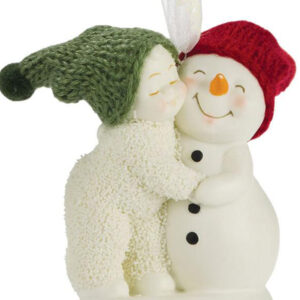 Snowbaby-Hug-Me-Orn-close
