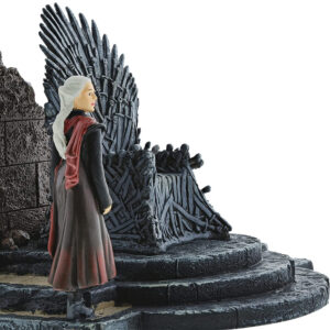 Daenerys-&-Iron-Throne-left