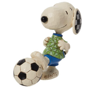 Mini-Snoopy-Soccer-right