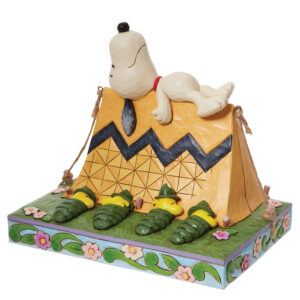 Snoopy-Camping-right
