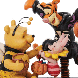 Pooh-&-Friends-Halloween-close