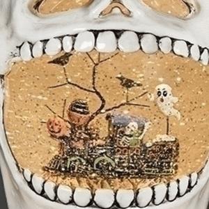 Skull-Lighted-Swirl-Globe-close