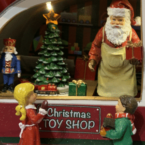 Toy-Shop-Trailer-Close