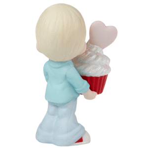 Bake-Happy-Blonde-Boy-back