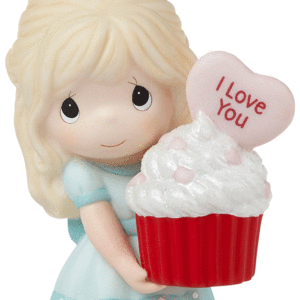 Bake-Happy-Blonde-Girl-close