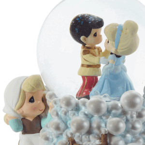 Cinderella-Dreams-Globe-close