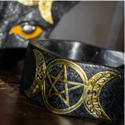 Black-Cat-Moon-Box-back-close