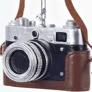 Camera-Ornament-Brown-close