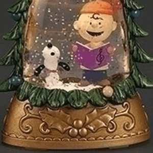 Charlie-Brown-Tree-Globe-close