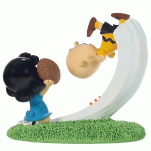 Charlie-and-Lucy-Football-back