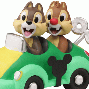 Chip-and-Dale-Parade-close
