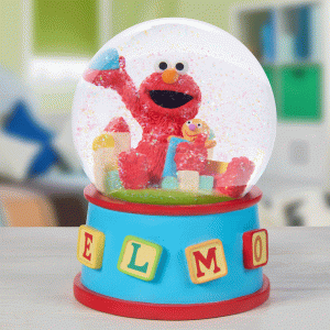 Elmo-Snow-Globe-display