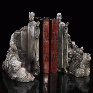 Gates-of-Argonath-display-left
