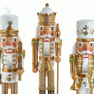 Gold-Nutcracker-Set-close