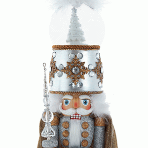 Gold-Nutcracker-with-globe-close