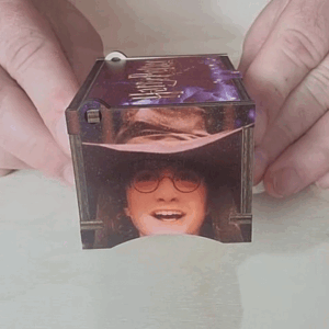 Harry-Potter-Hand-Crank-left