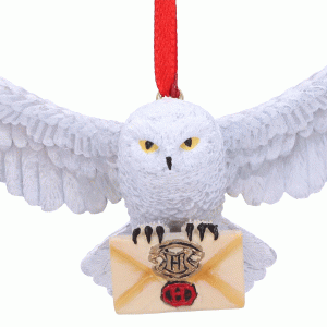 Hedwig-Flying-Orn-close